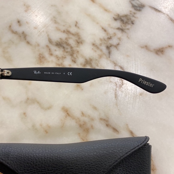 Wayfarer - Picture 3 of 5